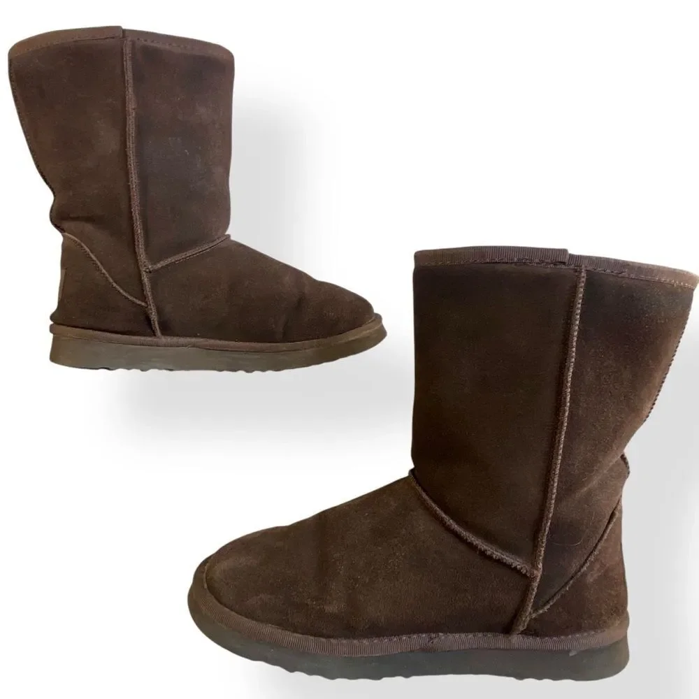 UGG Classic Short II Brown Suede Boots Womens Size 7 Wool Lining
